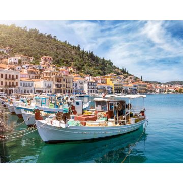 Lais Puzzle - Blick auf den Ort von Gytheio, südliches Peloponnes, Griechenland, mit traditionellen Fischerbooten, Tavernen am Meer und Sonnenschein - 40, 100, 200, 500, 1.000 & 2.000 Teile