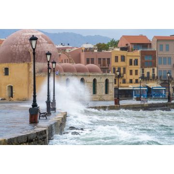 Lais Puzzle - Vom Sturm überflutete Straßen am Meer in Kasteli, der Stadt von Chania, der zweitgrößten Stadt auf Kreta, Griechenland - 2.000 Teile
