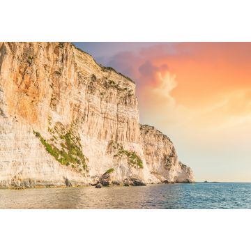 Lais Puzzle - Geschichtete Felsklippen mit Pflanzen in der Nähe der Küste der Insel Korfu - 2.000 Teile