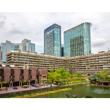 Lais Puzzle - Blick auf den Barbican-Komplex in London, England - 40, 100, 200, 500, 1.000 & 2.000 Teile
