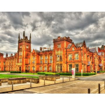 Lais Puzzle - Blick auf die Queen's University in Belfast - Nordirland - 40, 100, 200, 500, 1.000 & 2.000 Teile