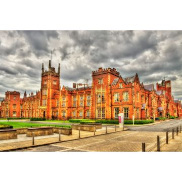 Lais Puzzle - Blick auf die Queen's University in Belfast - Nordirland - 2.000 Teile