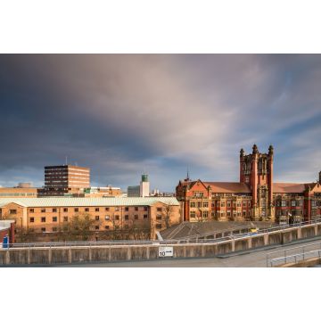 Lais Puzzle - Skyline der Newcastle University im Stadtzentrum von Newcastle, mit den Dächern der Newcastle University und dem Civic Centre dahinter - 2.000 Teile