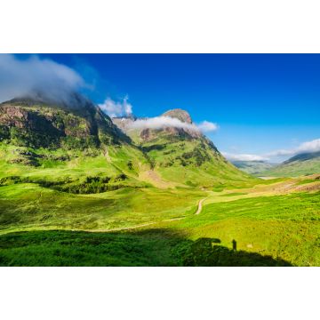 Lais Puzzle - Schöner Sonnenaufgang und kleiner Mann auf Klippe, Glencoe, Schottland - 2.000 Teile
