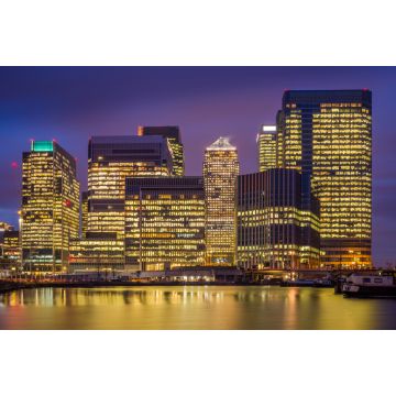 Lais Puzzle - London, England - Die Wolkenkratzer von Canary Wharf, dem berühmten Finanzviertel Londons zur blauen Stunde - 2.000 Teile