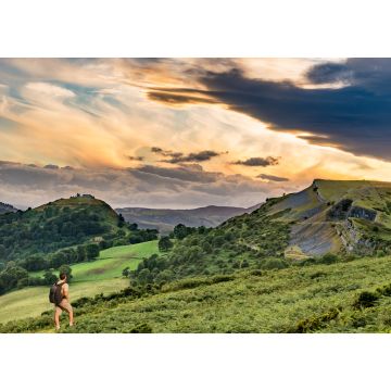 Lais Puzzle - Wanderer und Sonnenuntergang über dem Llangollen-Panorama - 1.000 Teile