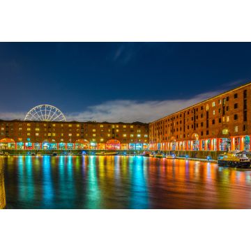 Lais Puzzle - Nachtansicht des beleuchteten Albert Docks in Liverpool, England - 2.000 Teile