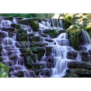 Lais Puzzle - Der ornamentale Kaskaden-Wasserfall mit violettem Wasser in Virginia Water, Surrey, UK - 1.000 Teile