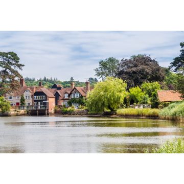 Lais Puzzle - Blick auf das schöne historische Dorf Beaulieu und den Fluss in der Region New Forest in Hampshire, England, Vereinigtes Königreich - 2.000 Teile