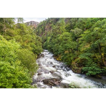 Lais Puzzle - Der Fluss Glaslyn fließt durch das Beddgelert-Tal im Herzen des Smowdonia-Nationalparks in Gwynedd, Wales, UK - 2.000 Teile