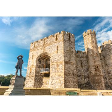 Lais Puzzle - Burg Caernarfon in Nordwales mit Bronzestatue von David Lloyd George, Premierminister des Vereinigten Königreichs, 1916-22 - 1.000 Teile