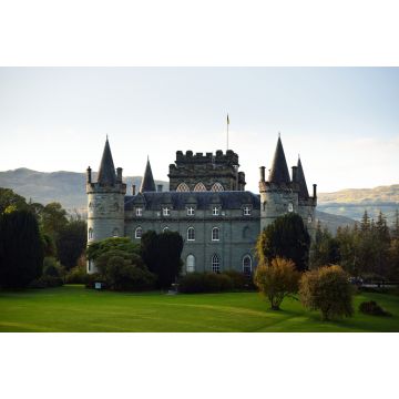 Lais Puzzle - Ein Blick auf die Burg von Inveraray an einem sonnigen Tag. Innere Hebriden, Argyll und Bute, Schottland, UK - 2.000 Teile