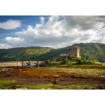 Lais Puzzle - Eilean Donan Castle aus dem 13. Jahrhundert in der Mitte von drei Seen - Alsh, Duich, Long, in Dornie, Kyle of Lochalsh, Schottland, UK - 1.000 Teile