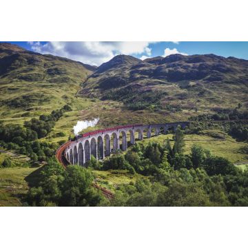 Lais Puzzle - Glenfinnan Railway Viaduct in Schottland mit dem vorbeifahrenden Jacobite-Dampfzug - 2.000 Teile