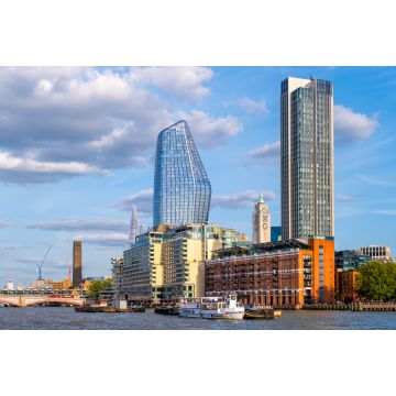 Lais Puzzle - Wohngebäude am Wasser und Blick auf die Themse in London - 2.000 Teile