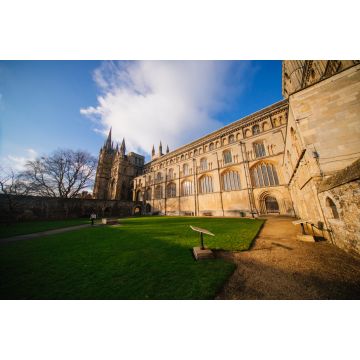 Lais Puzzle - Park der alten Kathedrale von Peterborough, Vereinigtes Königreich - 2.000 Teile