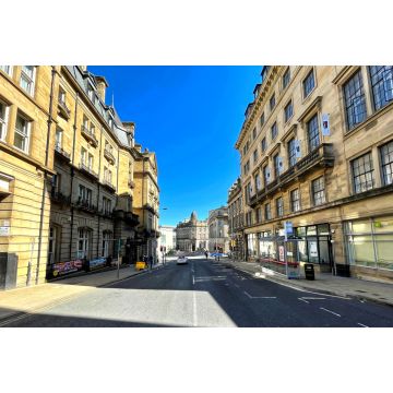 Lais Puzzle - Blick auf die Cheapside mit viktorianischen Gebäuden in der postindustriellen Stadt Bradford, Yorkshire, UK - 2.000 Teile