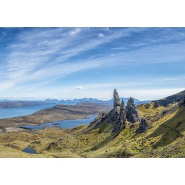 Lais Puzzle - Dramatische schottische Highlands, blauer Himmel am Old Man of Storr, Touristenattraktion auf der Isle of Skye. Hebriden im Vereinigten Königreich - 1.000 Teile