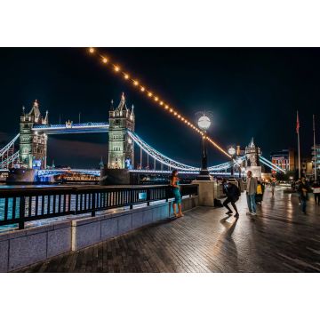 Lais Puzzle - London Tower Bridge bei Nacht im Vereinigten Königreich. Eine der berühmtesten Brücken Londons und eines der wichtigsten Wahrzeichen Englands - 1.000 Teile