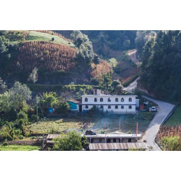 Lais Puzzle - Ländliches Bauernhaus in Guatemala - 2.000 Teile