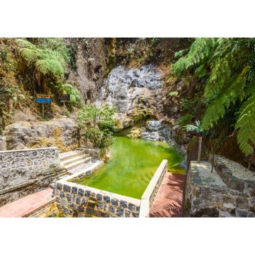 Lais Puzzle - Natürlicher Pool von Fuentes Georginas - heiße Quellen in der Umgebung von Zunil und Quetzaltenango - Xela, Guatemala - 1.000 Teile