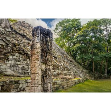 Lais Puzzle - Pyramidentreppe und geschnitzte Stella in Maya-Ruinen - Archäologische Stätte Copan, Honduras - 2.000 Teile