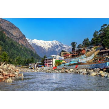 Lais Puzzle - Blick auf die Stadt Gangotri mit Bergen und dem heiligen Fluss Ganga. Uttarakhand, Indien - 2.000 Teile