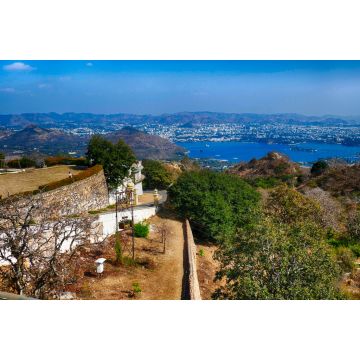 Lais Puzzle - Palast oberhalb von Udaipur in Rajasthan, Indien - 2.000 Teile