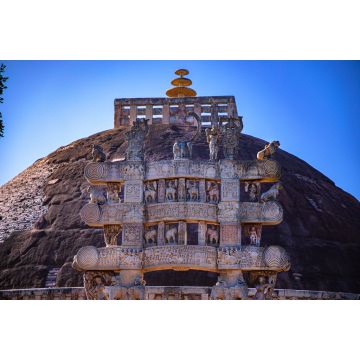 Lais Puzzle - Der Stupa von Sanchi ist ein buddhistischer Komplex, berühmt für seinen großen Stupa, auf einem Hügel in der Stadt Sanchi im Distrikt Raisen im indischen Bundesstaat Madhya Pradesh. Er gehört zum UNESCO-Weltkulturerbe. - 2.000 Teile