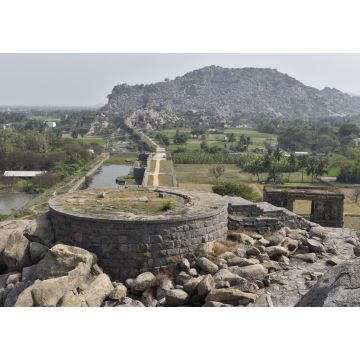 Lais Puzzle - Gebäude, Denkmäler und Architektur des Queen's Fort in Gingee, Tamilnadu, Indien - 1.000 Teile