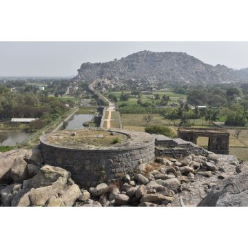 Lais Puzzle - Gebäude, Denkmäler und Architektur des Queen's Fort in Gingee, Tamilnadu, Indien - 2.000 Teile