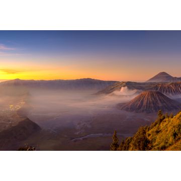 Lais Puzzle - Panoramablick auf den aktiven Vulkan Bromo bei schönem Sonnenaufgang, Insel Ost-Java in Indonesien - 2.000 Teile