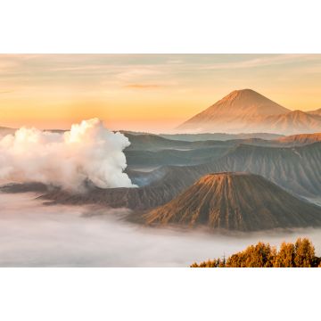 Lais Puzzle - Landschaft des Vulkans Bromo, Batok und Semeru (Mt.) während des Sonnenaufgangs von einem Aussichtspunkt auf dem Berg Penanjakan im Bromo-Tengger-Semeru-Nationalpark, Ost-Java, Indonesien - 2.000 Teile