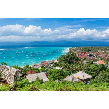 Lais Puzzle - Hauptort der Insel Nusa Lembongan, Bali, Indonesien, mit Booten, die auf die Überfahrt zum Festland Balis warten - 2.000 Teile
