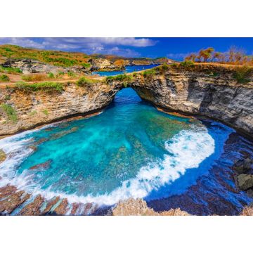 Lais Puzzle - Broken Beach und Billabong Beach felsige Bucht mit himmelblauem Meerwasser und blauem Himmel, östlich in Nusa Penida Insel, Bali Island, Indonesien - 1.000 Teile