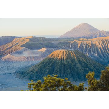 Lais Puzzle - Mount Bromo Vulkan während des Sonnenaufgangs die herrliche Aussicht. Der Vulkan Mount Bromo ist ein aktiver Vulkan und Teil des Tengger Semeru Nationalparks, Ost-Java, Indonesien - 2.000 Teile