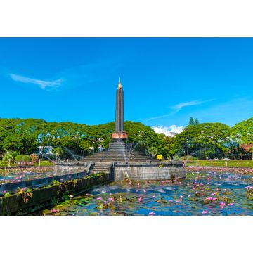 Lais Puzzle - Tugu Malang (Alun-alun Bunder) als wichtigstes Wahrzeichen und touristisches Symbol der Stadt Malang in Ost-Java, Indonesien - 1.000 Teile