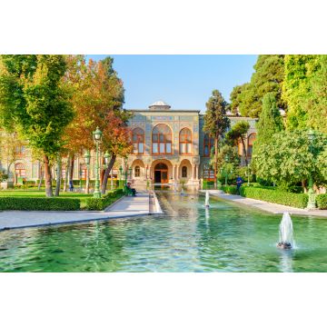 Lais Puzzle - Erstaunlicher Blick auf den Golestan-Palast und die Brunnen, Teheran, Iran - 2.000 Teile