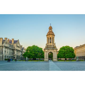 Lais Puzzle - Campanile im Inneren des Campus des Trinity College in Dublin, Irland - 2.000 Teile