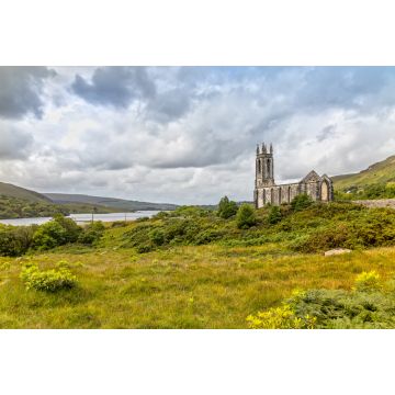 Lais Puzzle - Die Ruinen der verlassenen Dunlewey Church in der Grafschaft Donegal, Irland - 2.000 Teile