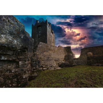 Lais Puzzle - Eine alte Burg in Irland mit einer Sturm- und Blitzlandschaft - 1.000 Teile