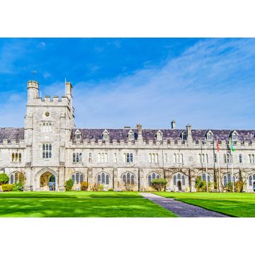 Lais Puzzle - Frontansicht der Long Hall und des Uhrenturms des University College Cork, Irland - 1.000 Teile