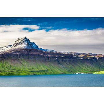 Lais Puzzle - Vulkanischer Berg über einem Fjord, Island - 2.000 Teile