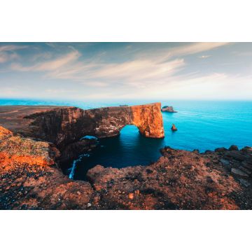 Lais Puzzle - Einzigartiger Basaltbogen am Dyrholaey-Kap. Naturschutzgebiet, Island - 2.000 Teile