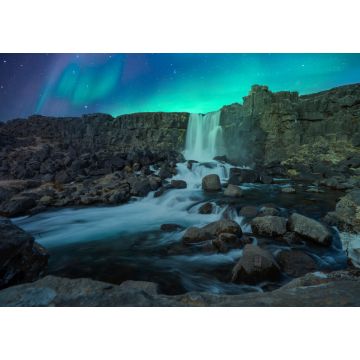 Lais Puzzle - Nordlichter/Aurora Borealis tanzen nachts über dem berühmten Oxarafoss-Wasserfall im Thingvellir-Nationalpark in Reykjavik - 1.000 Teile