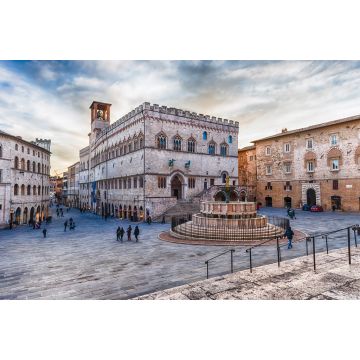 Lais Puzzle - Blick auf die malerische Piazza IV Novembre, Perugia - 2.000 Teile