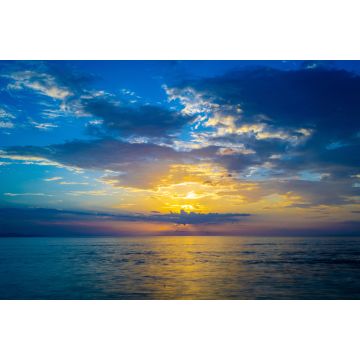 Lais Puzzle - Kräftige Farben am Himmel bei diesem Sonnenuntergang in Montego Bay auf Jamaika - 2.000 Teile