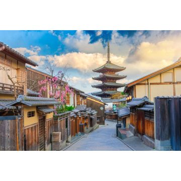 Lais Puzzle - Yasaka-Pagode und Sannen-Zaka-Straße mit Kirschblüte in Kyoto - 2.000 Teile