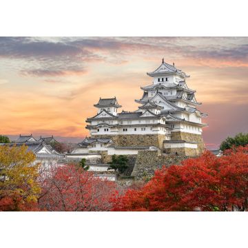 Lais Puzzle - Burg Himeji und rote Ahornblätter im abendlichen Sonnenlicht und Dämmerungshimmel in der Stadt Himeji, Präfektur Hyogo in Japan - 1.000 Teile