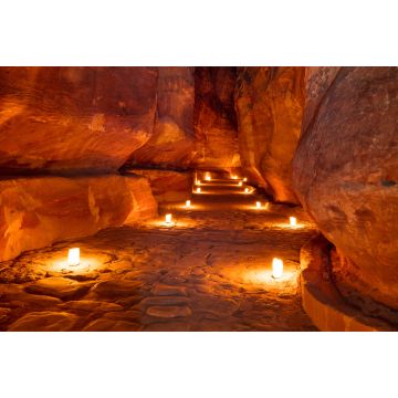 Lais Puzzle - Kerzen anzünden in einer Schlucht in Jordanien - 2.000 Teile